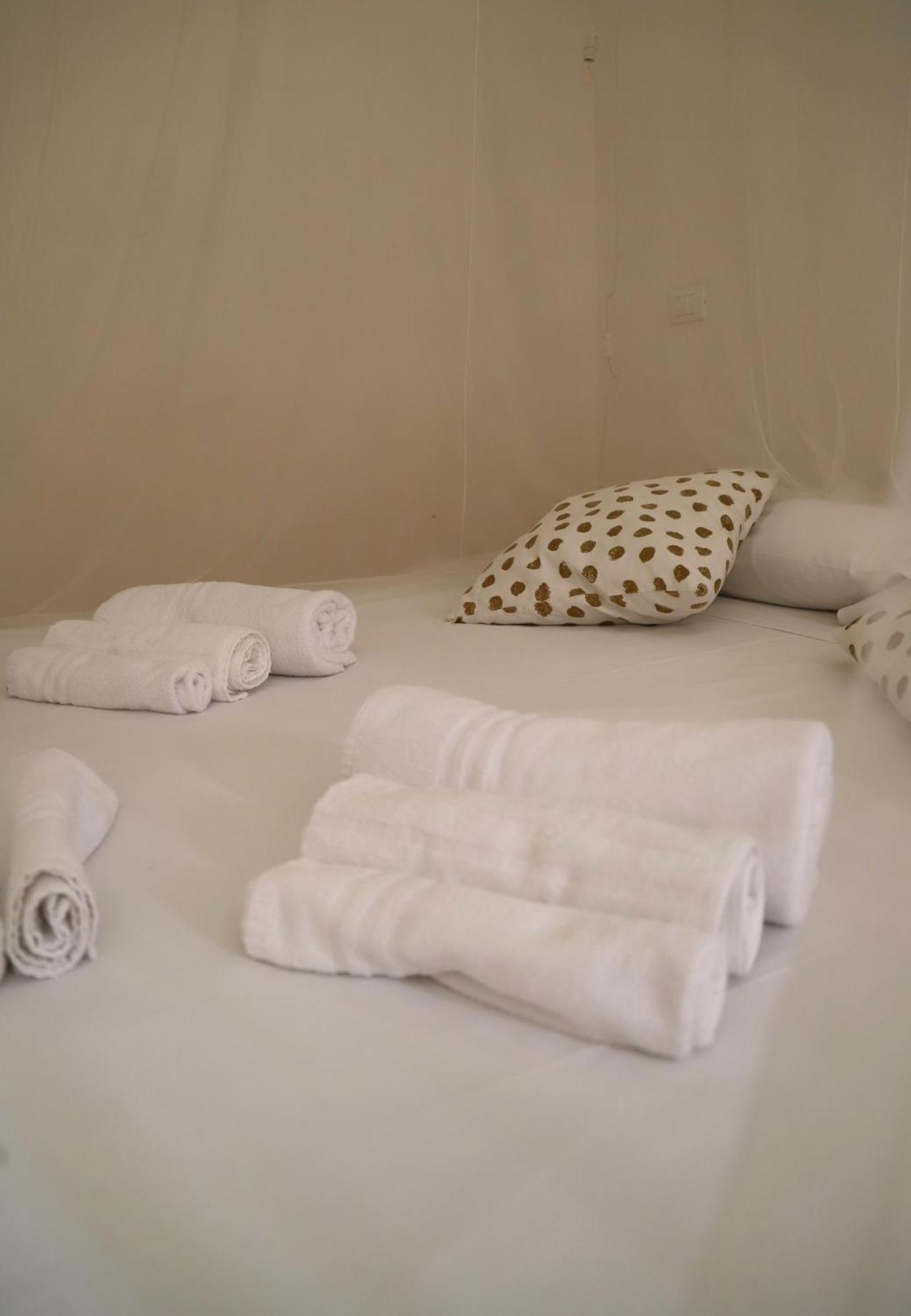 La Cicala Hotel Броло Екстериор снимка